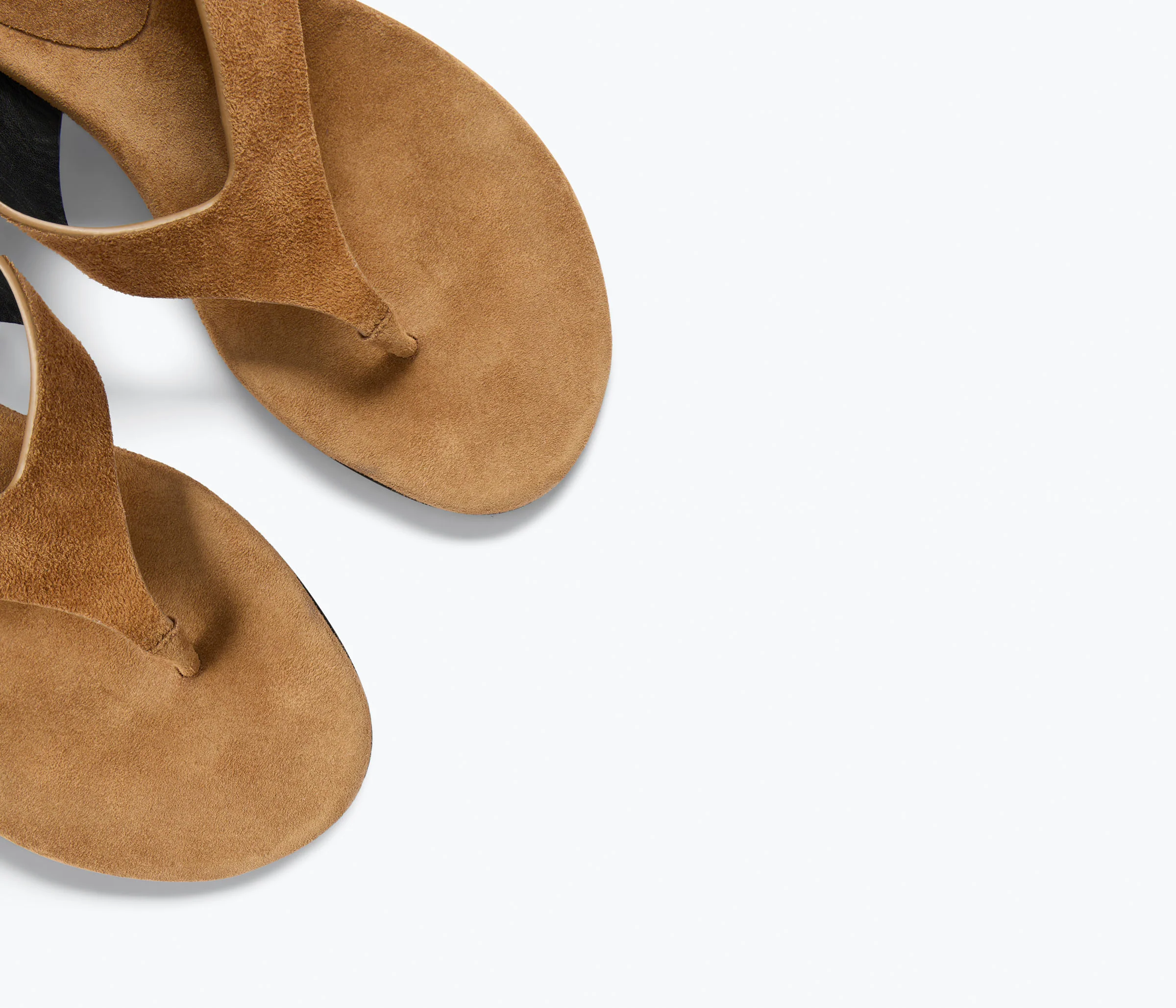 KAT HEELED LEATHER THONG SANDAL - Image 4