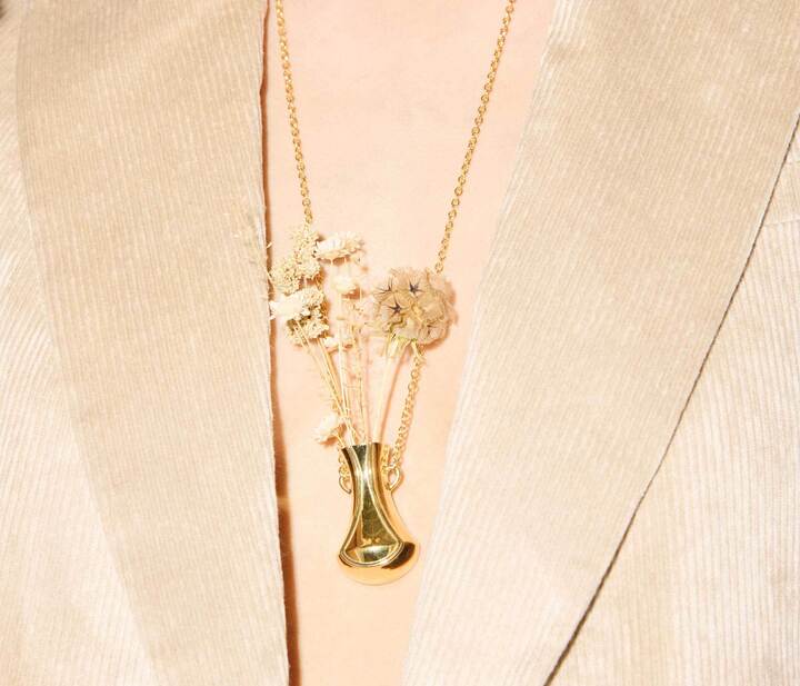 FRĒDA x MONBOUQUETTE Vase Pendant Necklace - Image 2