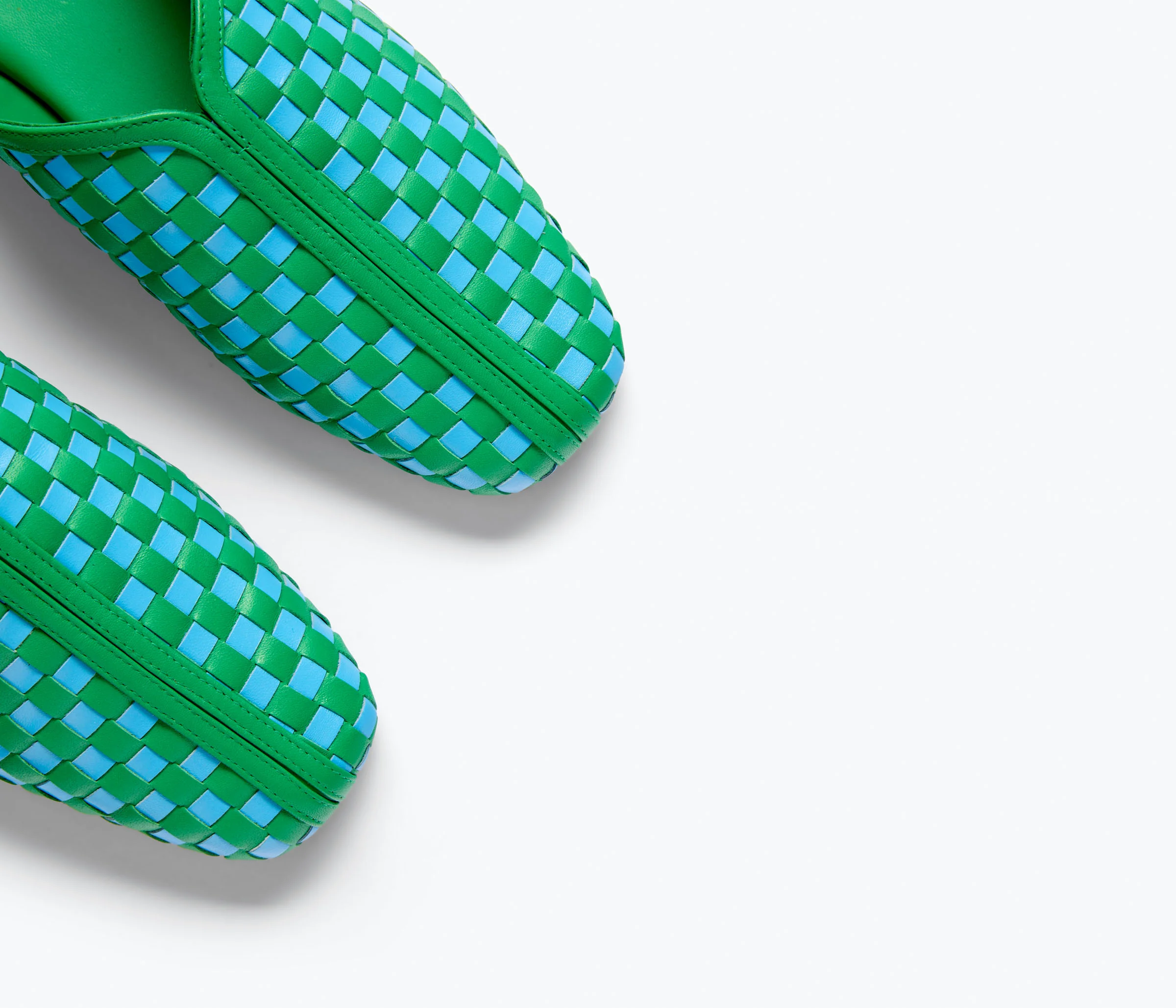 SAANVI WOVEN LEATHER SLIDE - Image 4