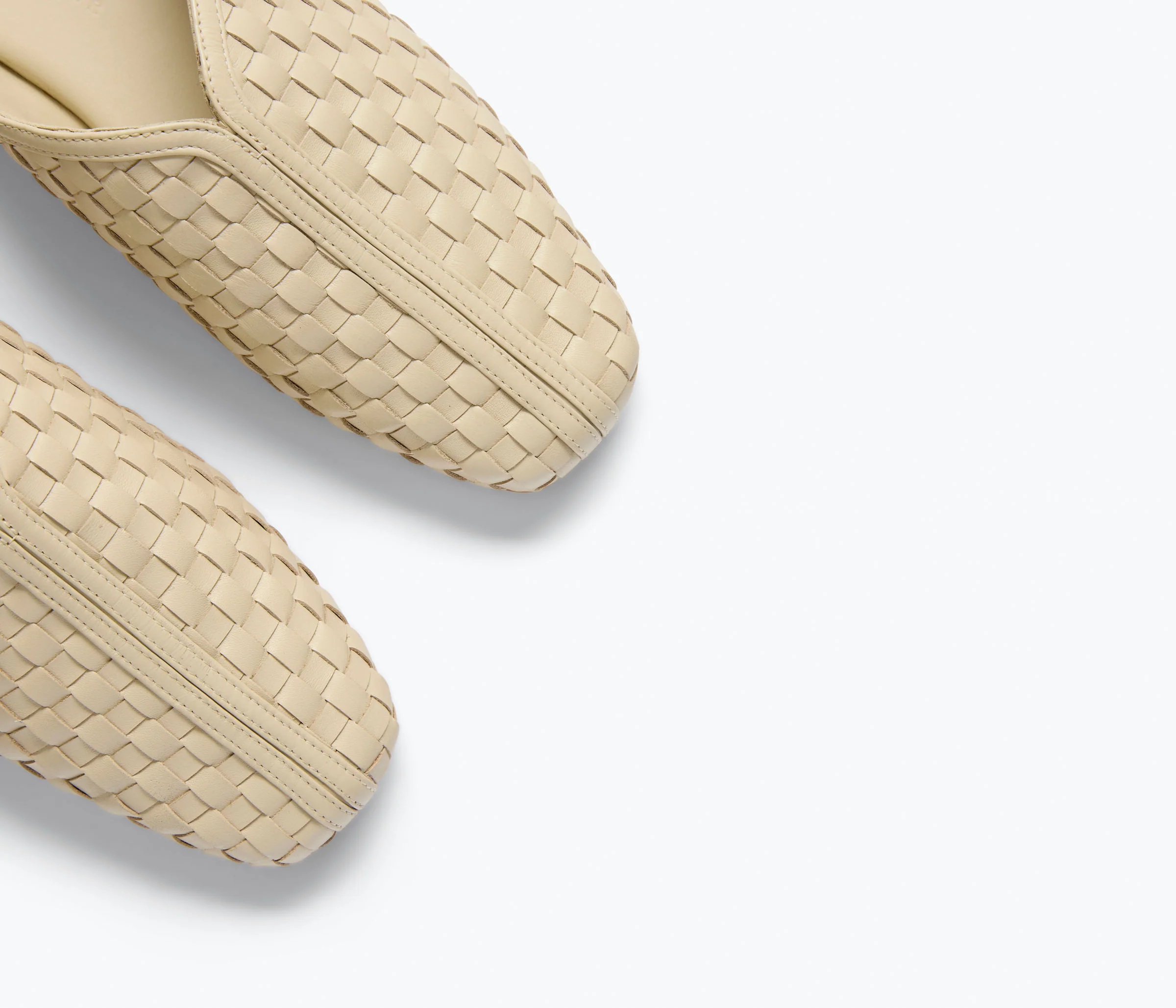 SAANVI WOVEN LEATHER SLIDE - Image 4